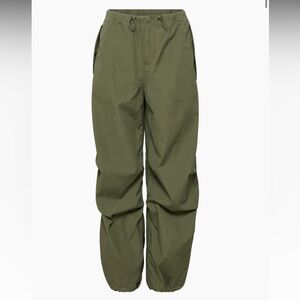 Aritzia TNA Aviator Parachute Pant